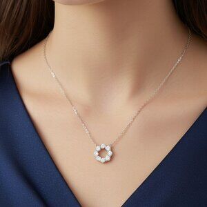 Silver Moissanite Circle Necklace – Crown